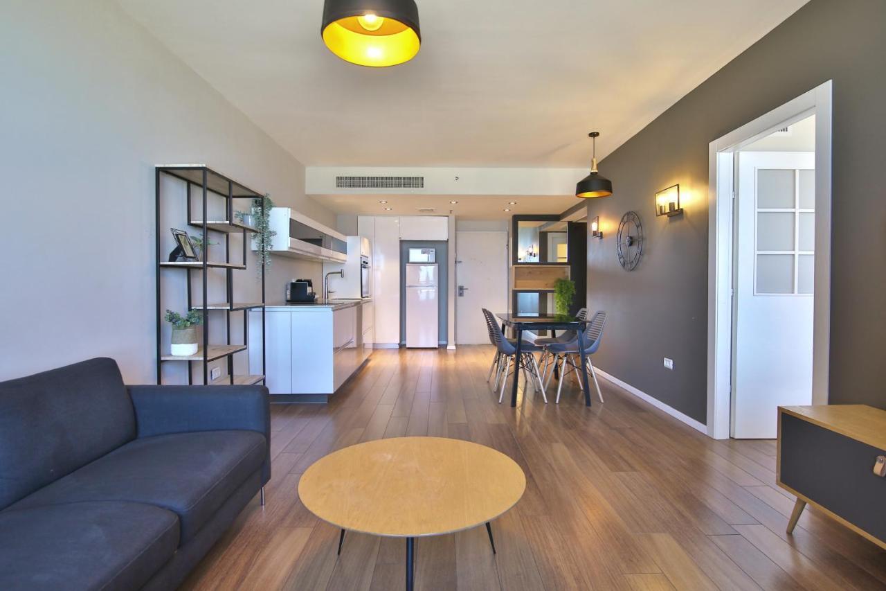Luxury Suites By Notaly Ariel - Carmel Beach Haifa Kültér fotó