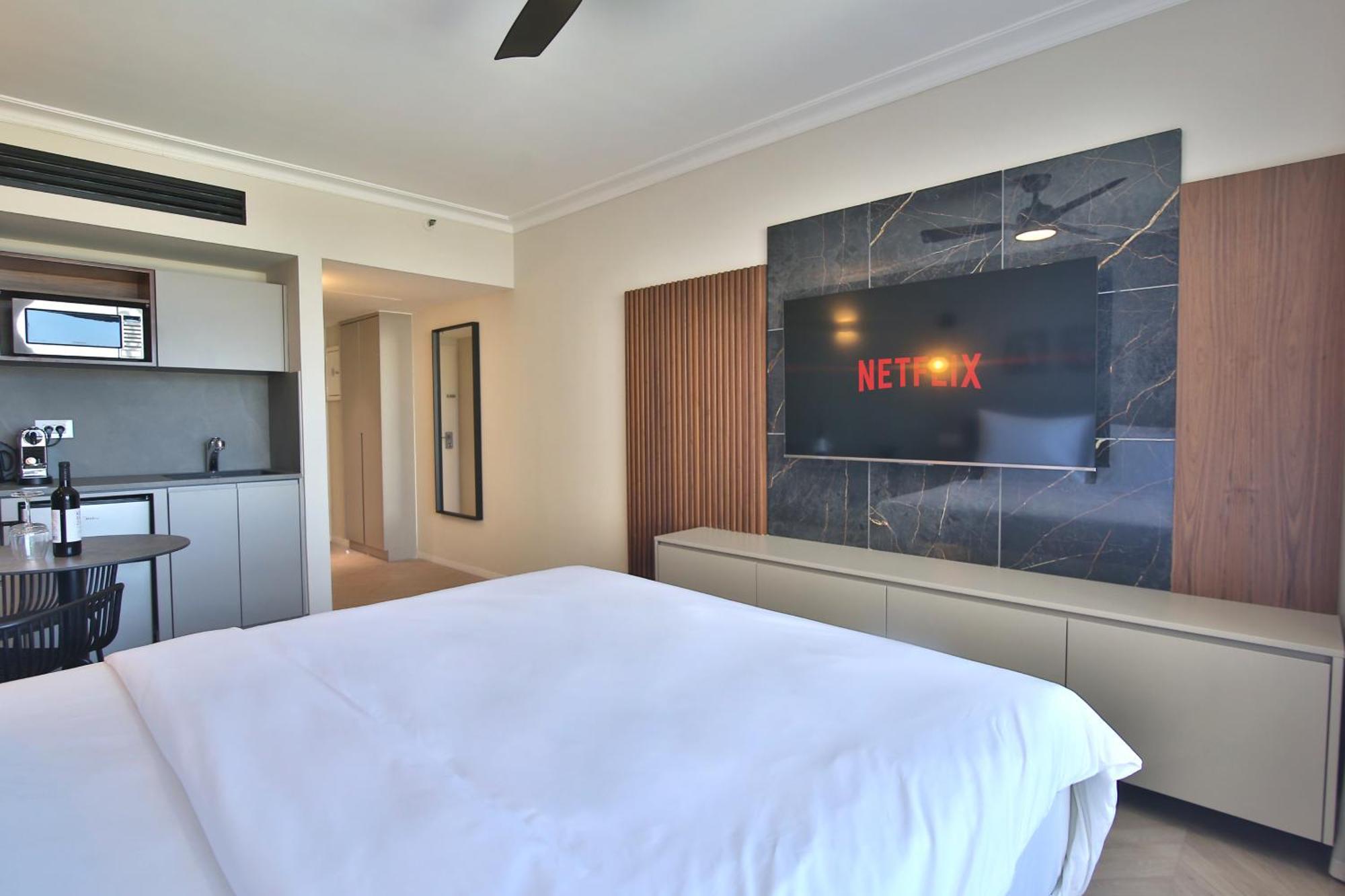 Luxury Suites By Notaly Ariel - Carmel Beach Haifa Kültér fotó